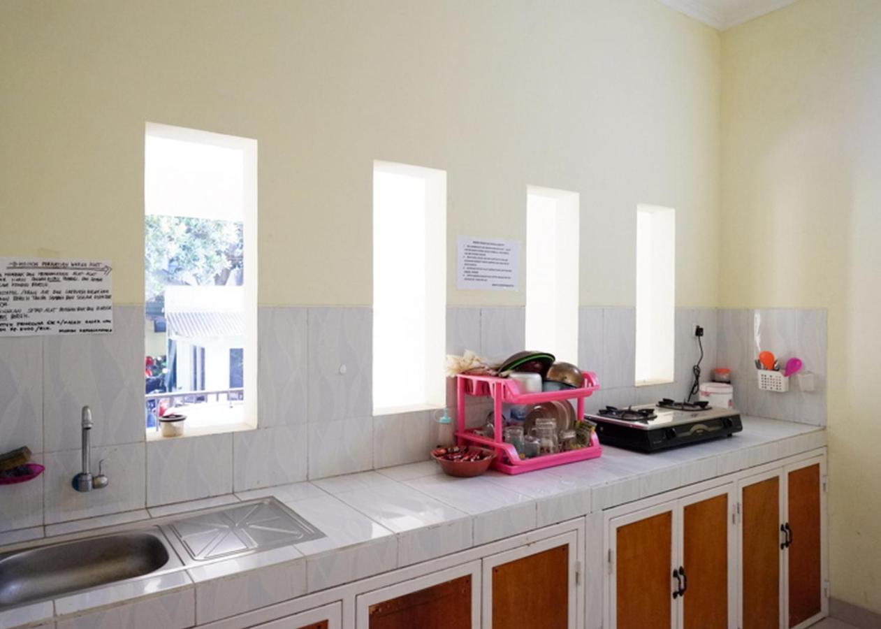 Koolkost Syariah Near Transmart Banyumanik Semarang Hotel Srondolwetan Exterior foto